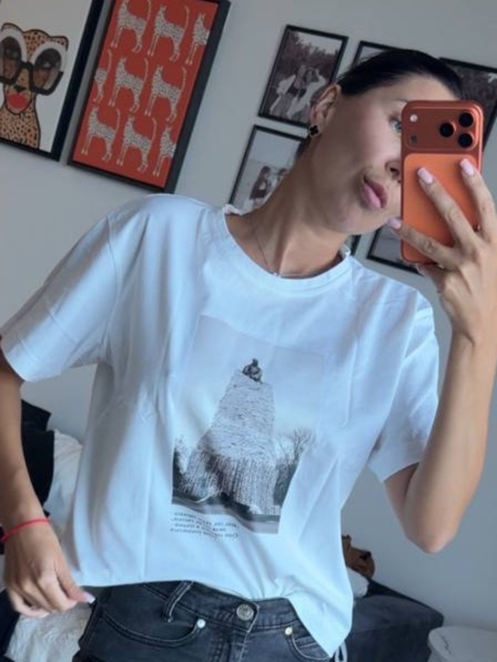 Women’s White Graphic Short Sleeve Tee - Casual Crew Neck
